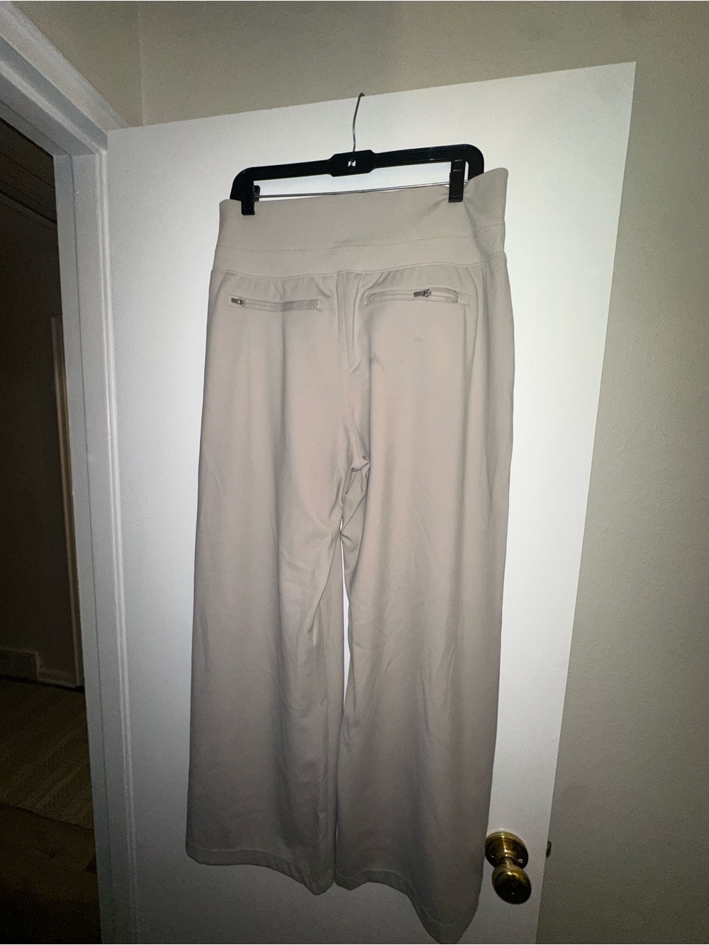 Athleta Venice High Rise Wide-Leg Sand Beige Pants - Medium - Picture 2 of 6